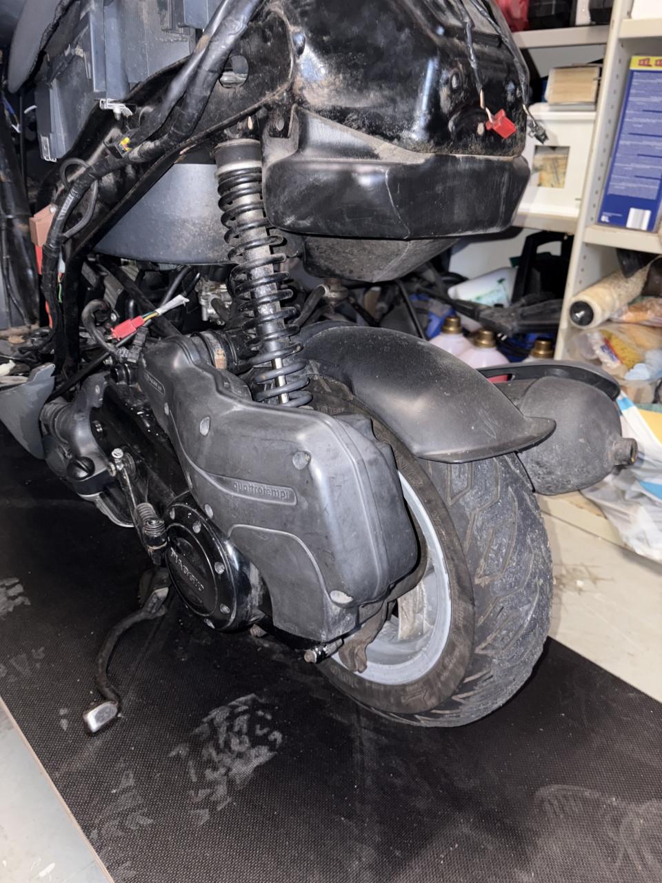 Plug and play Piaggio 4takt 2v 50cc blok 2005