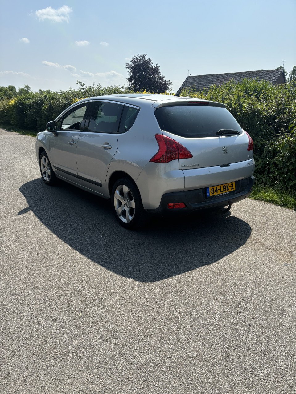 Peugeot 3008 met een voljaar apk!