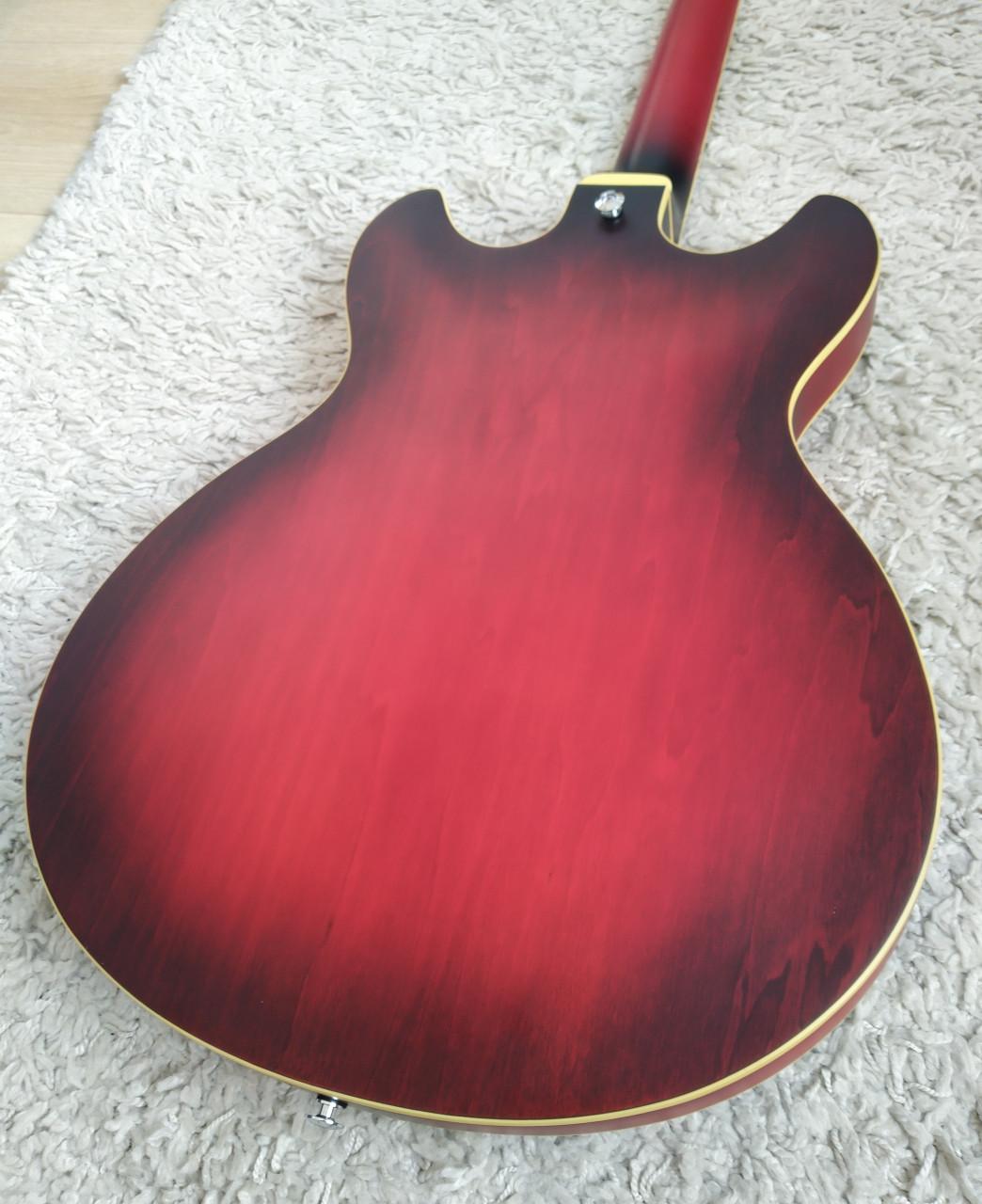 Ibanez AS53 Artcore Sunburst Red Flat z.g.a.n. 220 EURO.