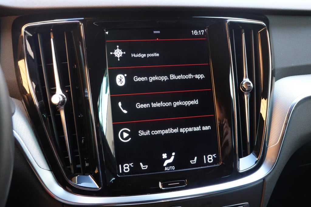 Volvo V60 2.0 b4 r-design