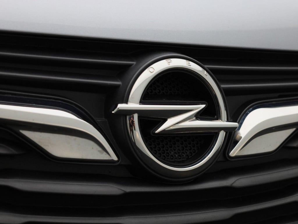 Opel Combo 1.5d l1h1 edition | navigatie | apple carplay/android auto | par