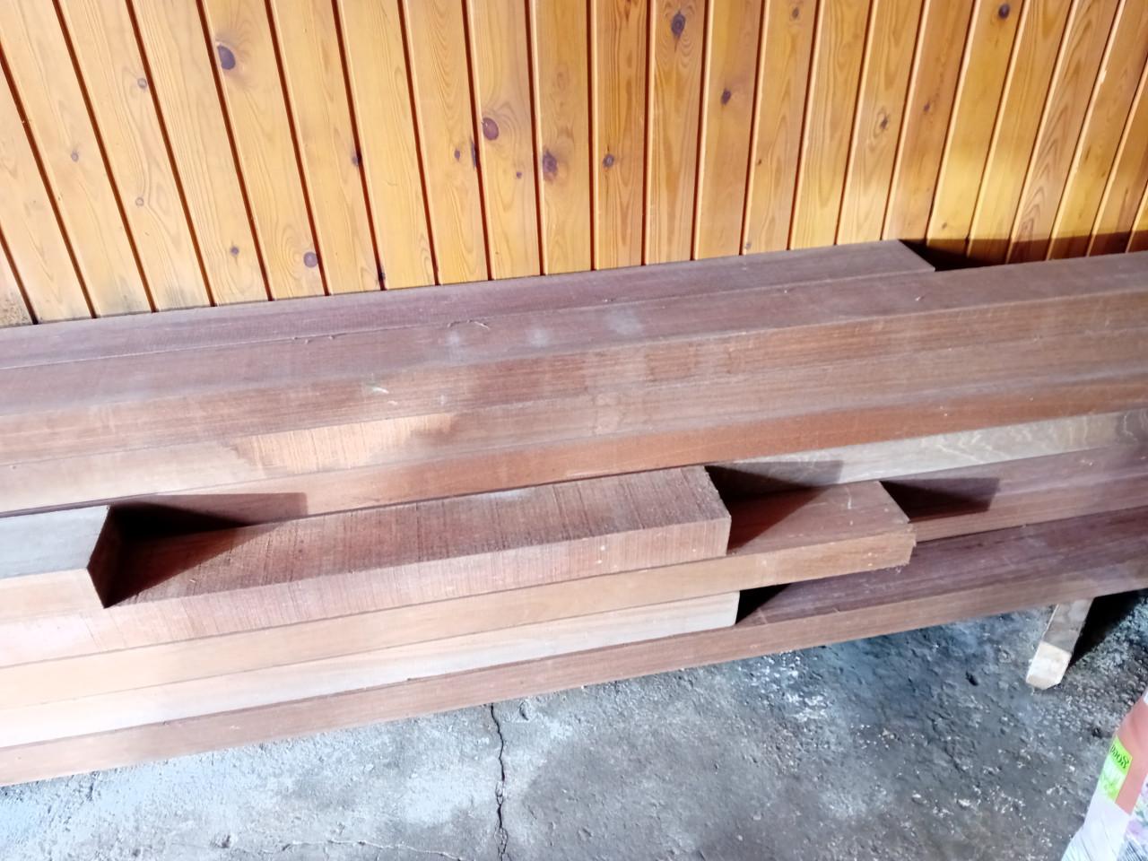 Meranti balken 121x74 zware kwaliteit 4 zijdig geschaafd