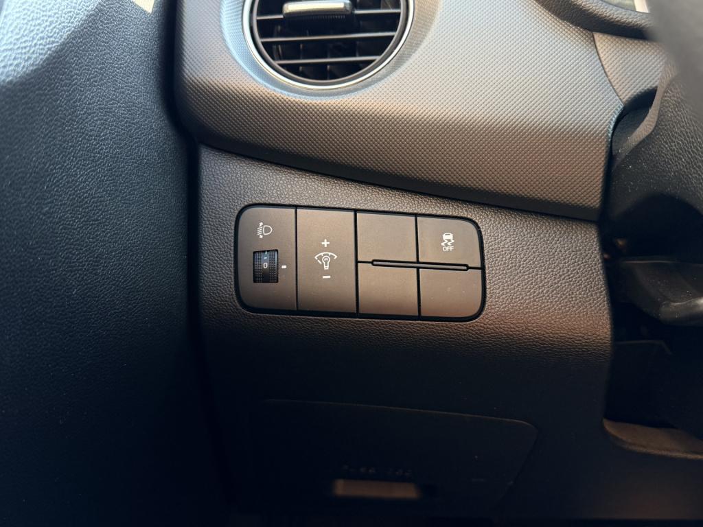 Hyundai I 10 1.0i go! 2017 | carplay | nav | radio | bluetooth | climate co