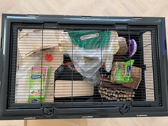 Hamsterkooi compleet met alle toebehoren GERESERVEERD