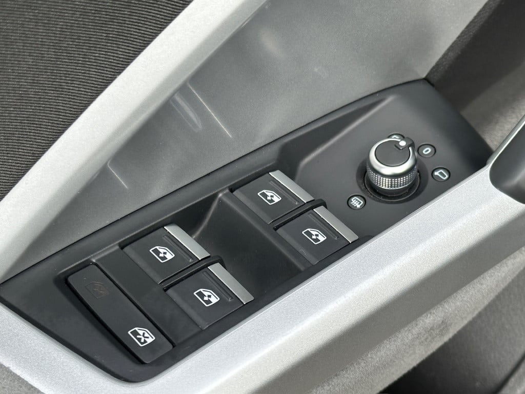 Audi Q3 45 tfsi e 245pk advanced | trekhaak | dode hoek | elek. klep | rijk