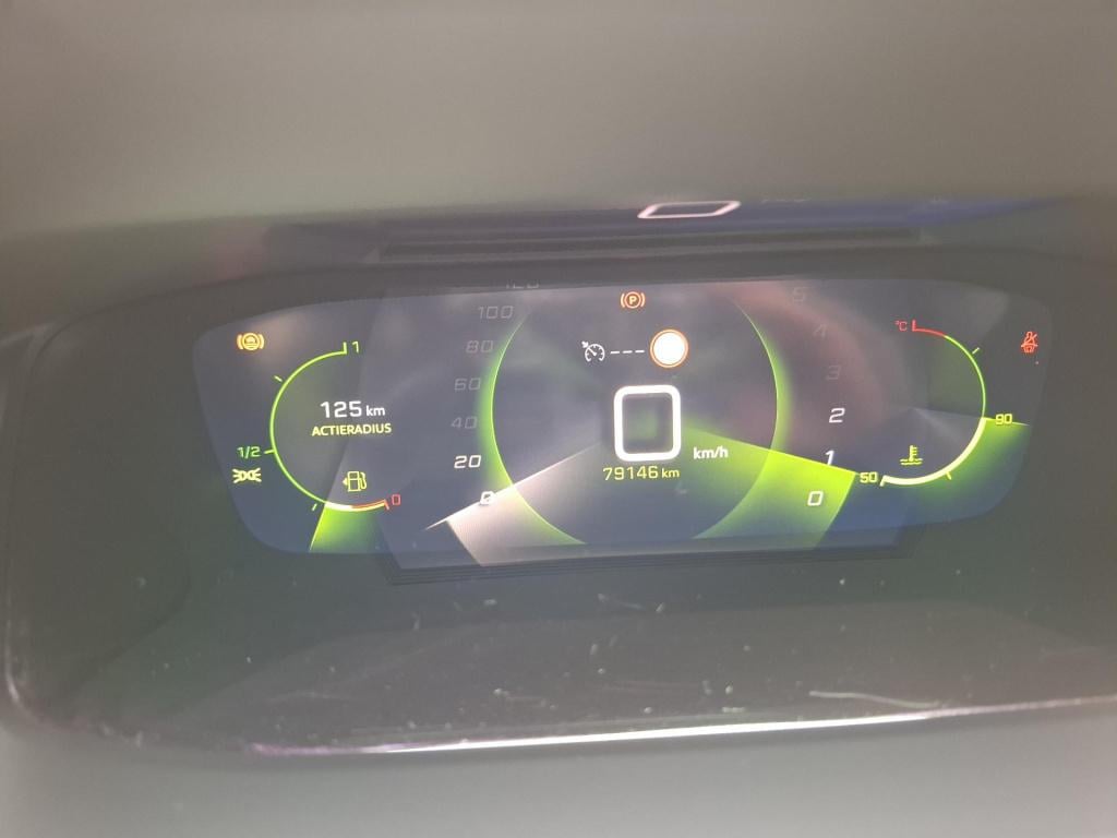 Peugeot 208 1.2 100 allure pano/clima/nav/cam