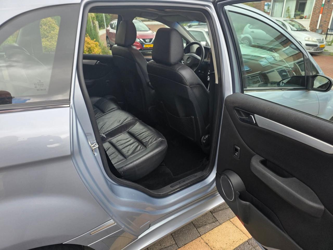 Tekoop zeer mooie Mercedes B.Klasse 200 Turbo Automaat