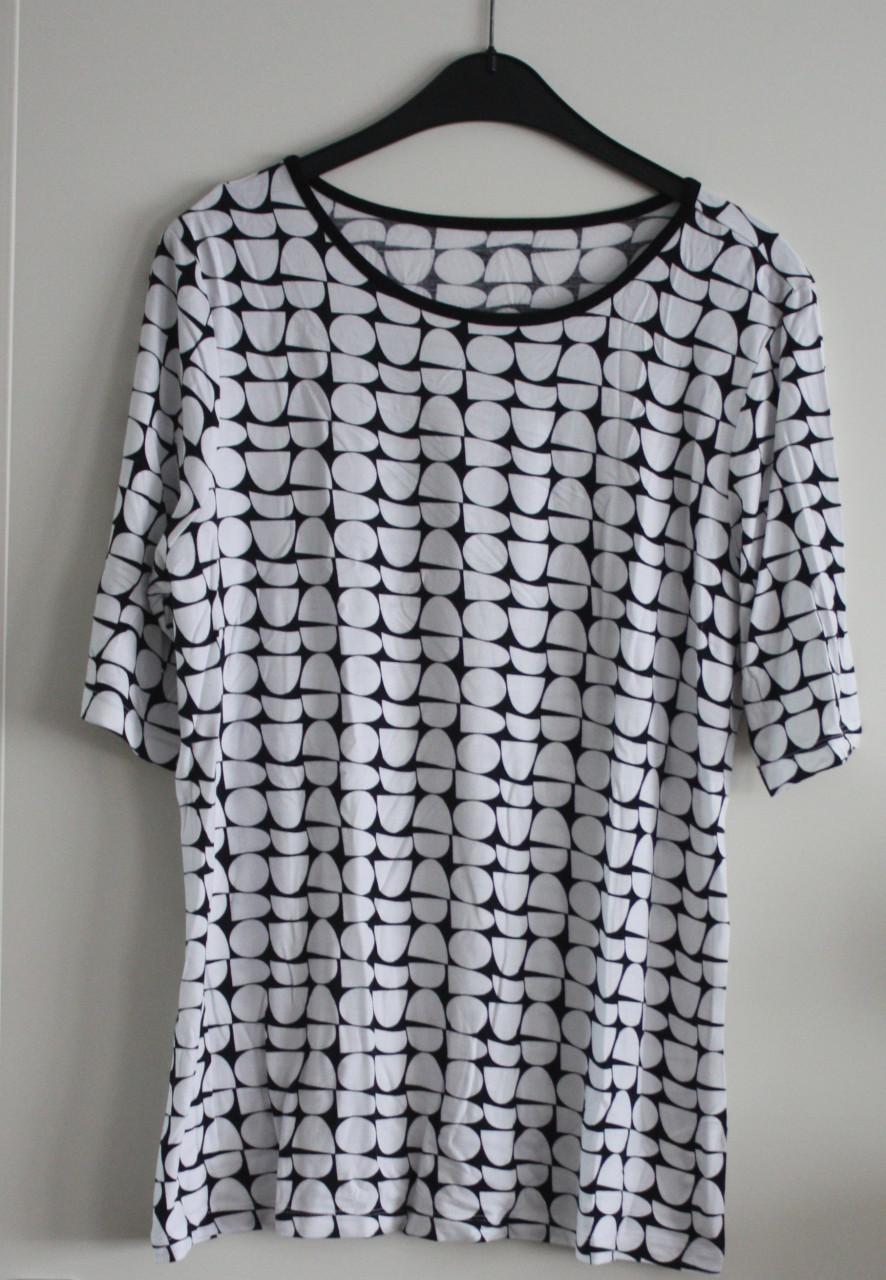 Shirt halve cirkels maat 42