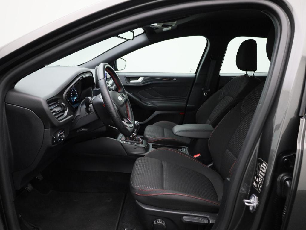 Ford Focus wagon 1.0 ecoboost hybrid st line x business winter pack - clima