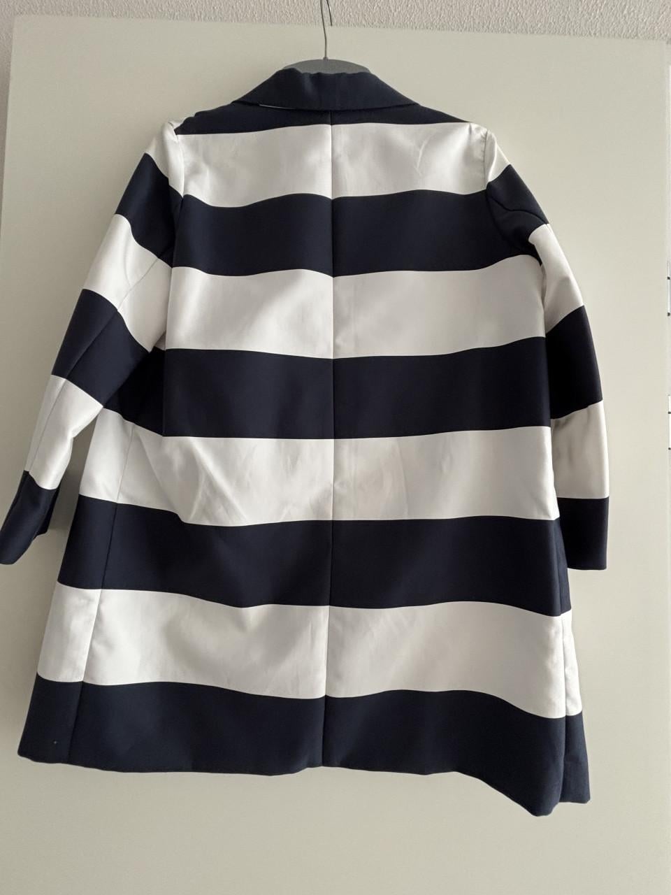 Max Mara blazer halflang wit met blauw