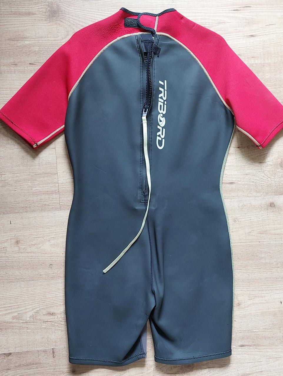 Shorty Rood maat 50 L-XL