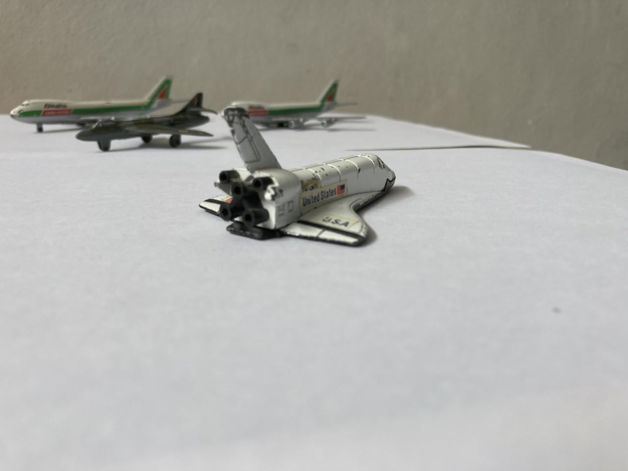 Schabak Boeing 747 Alitalia, ERTL Space Shuttle, Dinkey Toy Hawker Hunter