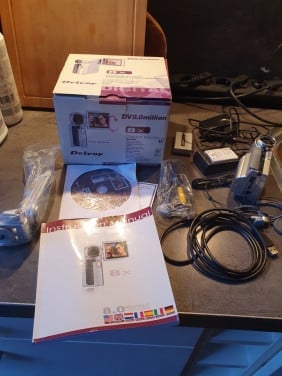 Zgan kleine digitale complete video/ camcorder delvoy dv 8.0 million....