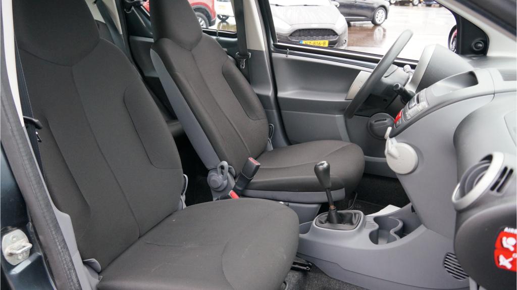 Toyota Aygo 1.0-12v now rijklaar incl garantie