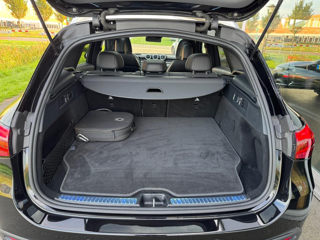 Mercedes-Benz Glc 300e 4matic amg line advanced plus automaat ,panoramaschu