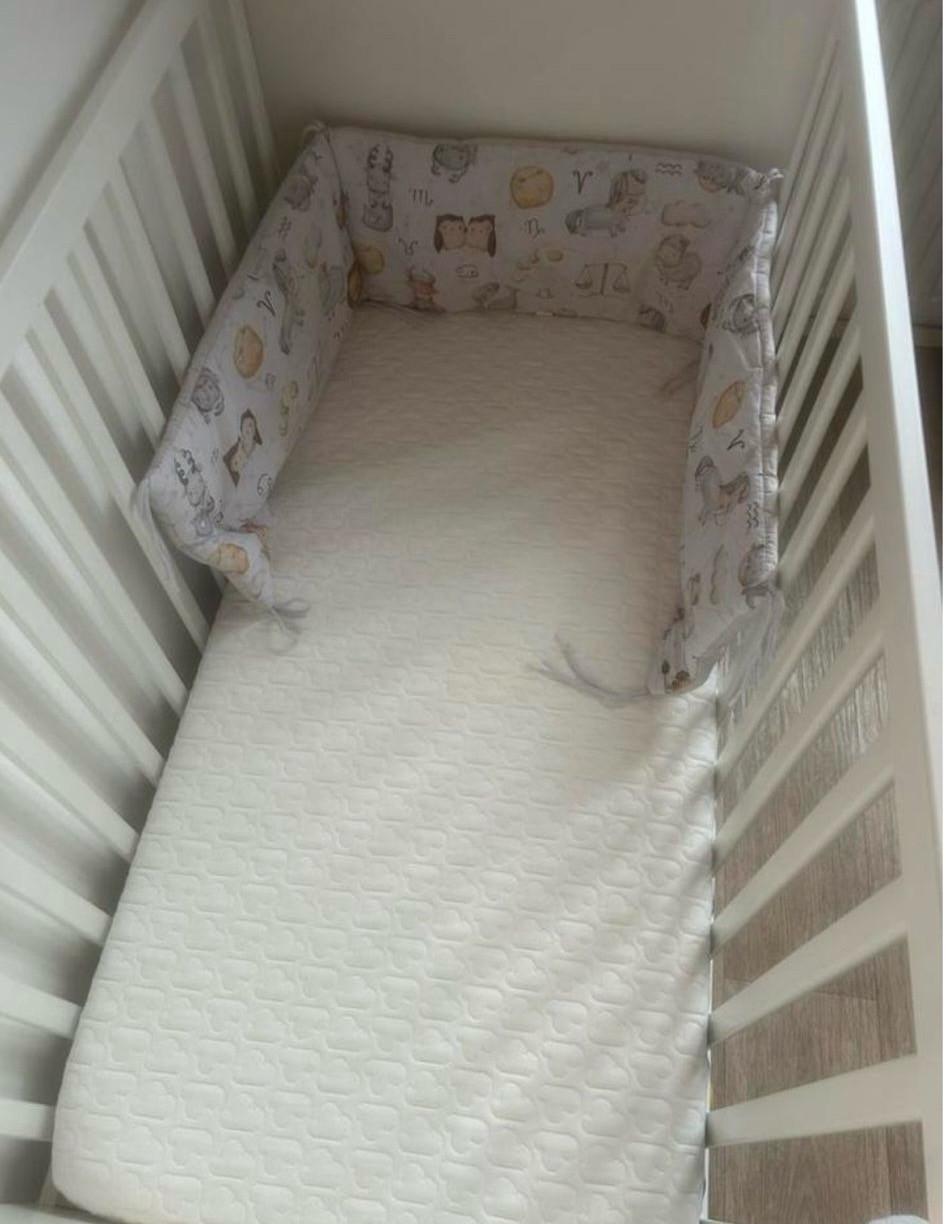 Ledikant (alles incl, matras enz)