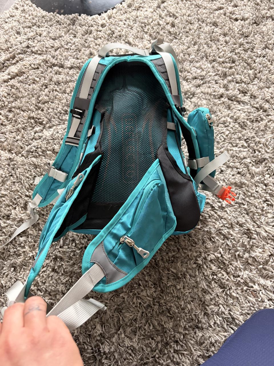 Rugzak 20L – ideaal voor wandelen / hiking – lichtgewicht