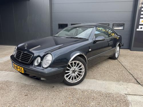 Mercedes CLK-Klasse 320 Coupé  Elegance Aut 160KW Blauw Airco Nap