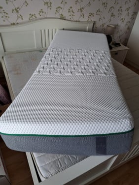 Reuma matras 80x 200  4 jaar oud zeer goed!