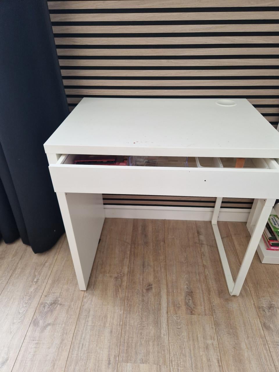 Bureau met lade / toulettafel wit