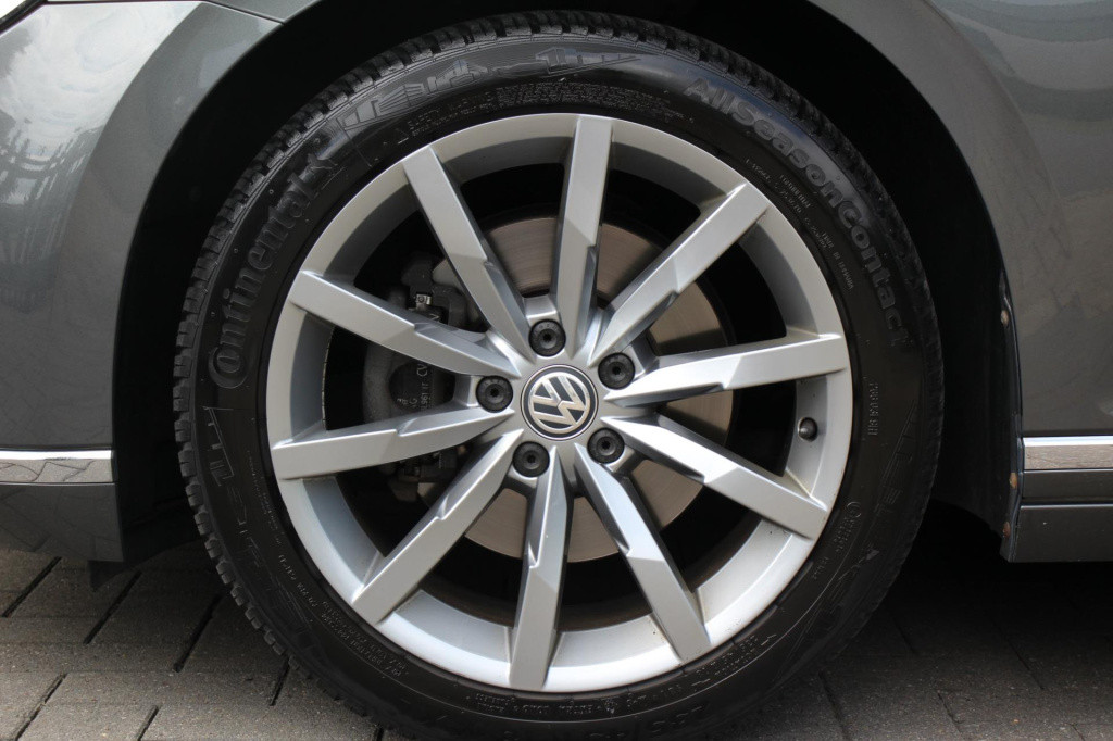Volkswagen Passat variant 1.4 tsi act highline - actieprijs €16.695,- t/m 2