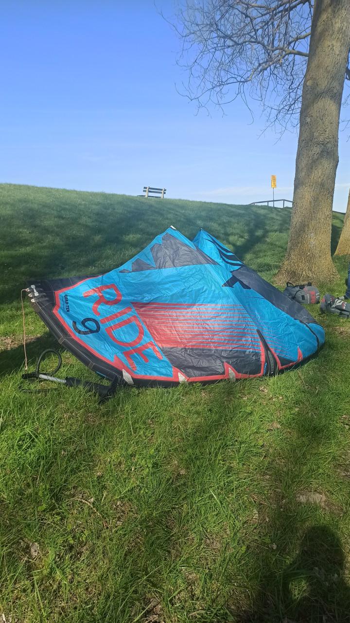 Volledige Naish kitesurf set met 2 kites