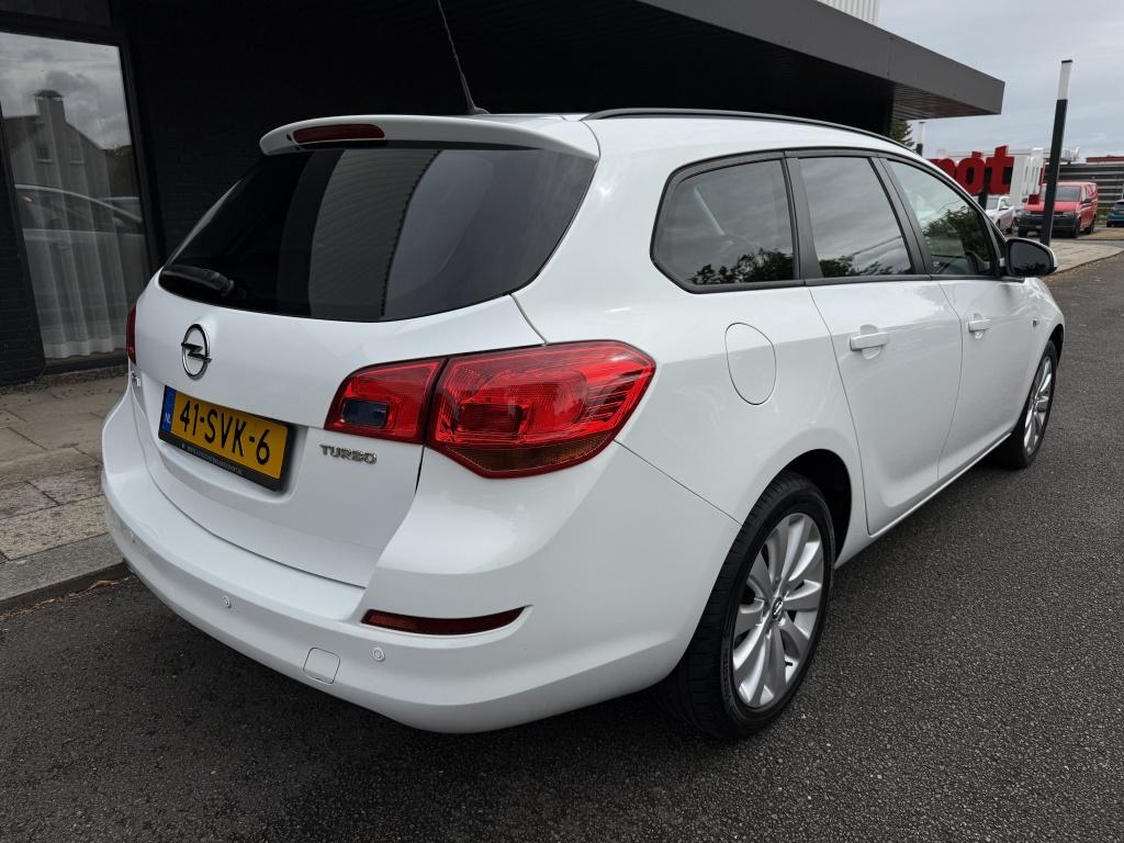 Opel Astra sports tourer 1.4 turbo edition