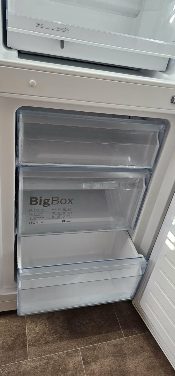 Keuken set koelkast en fornuis in prima staat