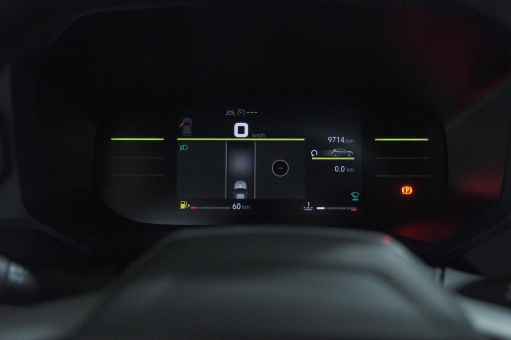 Dacia Duster mild hybrid 130 expression | camera | stoelverwarming | apple