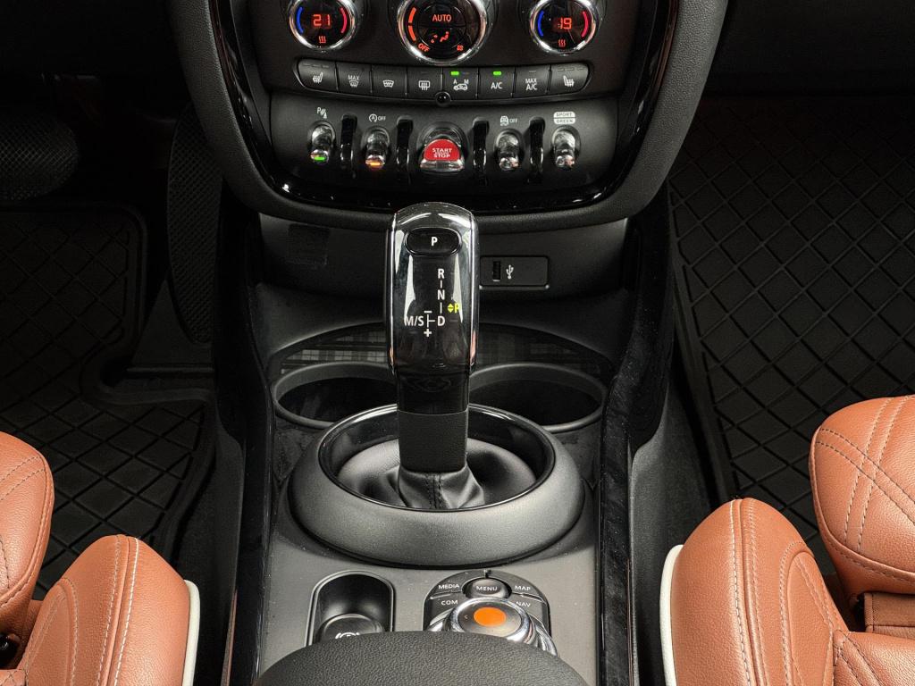 Mini Clubman mini 1.5 one chili vol-leder, véél opties + nl-auto!