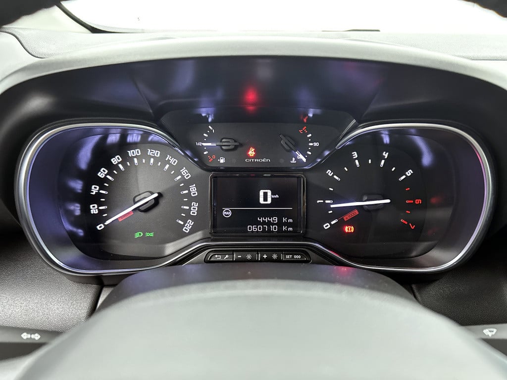 Citroen C3 Aircross puretech 110 pk shine | achteruitrijcamera | parkeersen