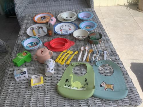 Div. Bordjes, Bekers, Bestek -  Mushie, Nuby, Koziol, Petit Monkey,Skip Hop