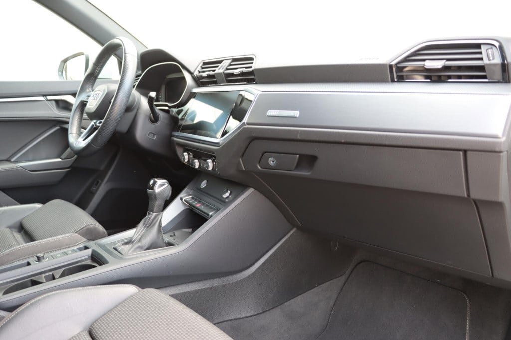 Audi Q3 35 tfsi pro line s 150pk s-tronic