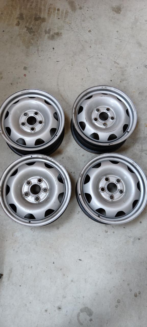 Setje originele Volkswagen T5/T6 stalen velgen