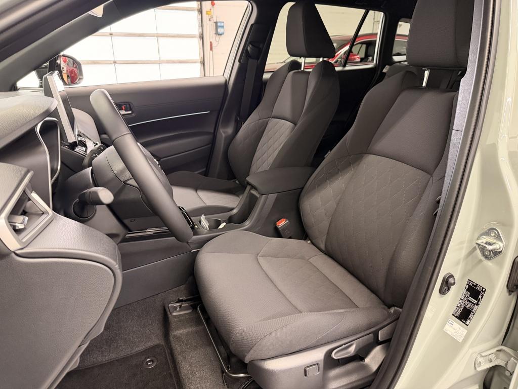 Toyota Corolla Cross hybrid 140 dynamic| adapt. cruise| stoel/stuur verw.| 