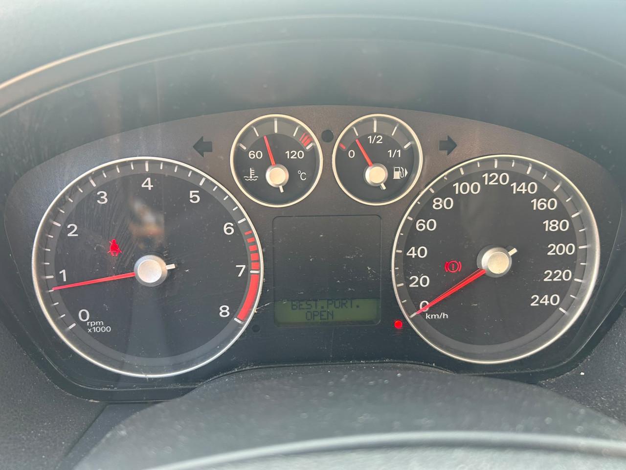 Ford Focus Wagon 1.6-16V Futura In de opties! APK Vol Jaar