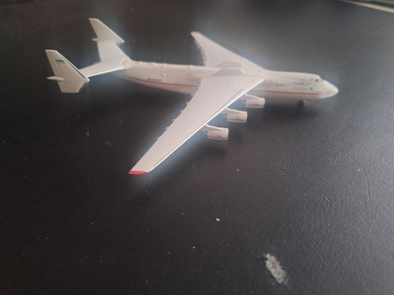 Diecast model Antonov AN-225, 1:500