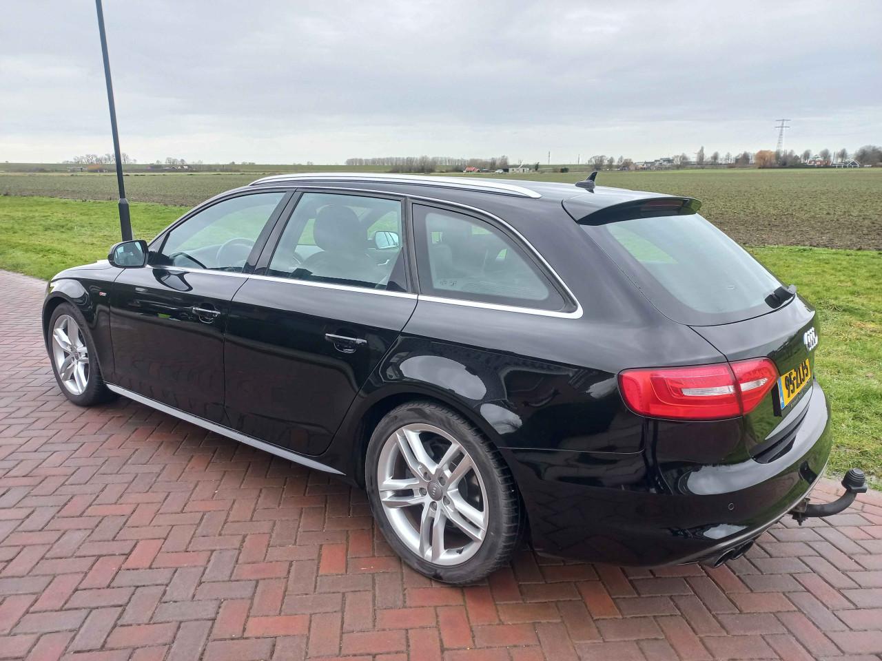 Audi A4 1.8 Tfsi 88kW/120 pk 2013 Zwart