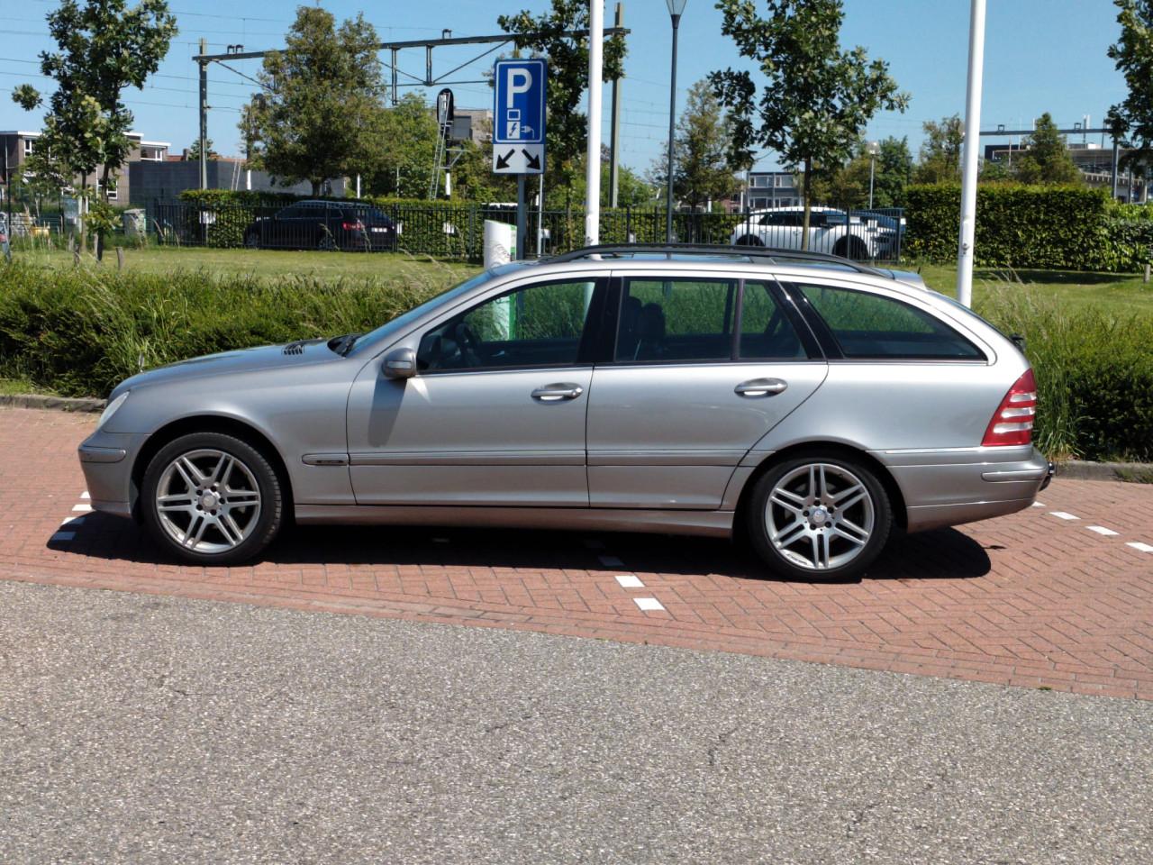 Mercedes C200K elegance 2005