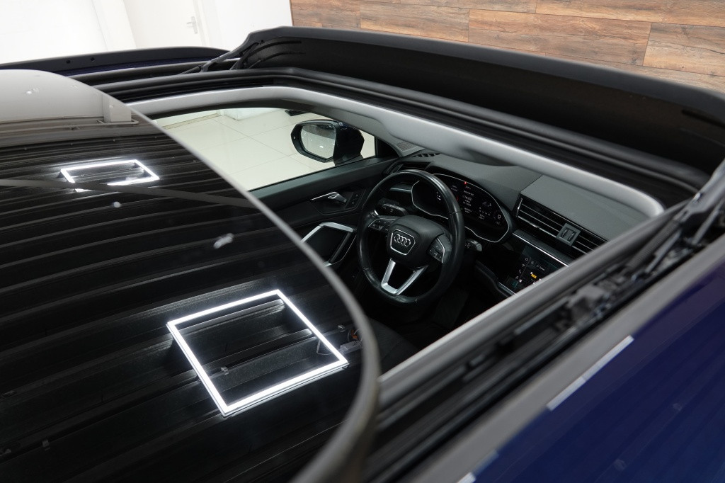 Audi Q3 1.5 tfsi | panoramadak | pdc |