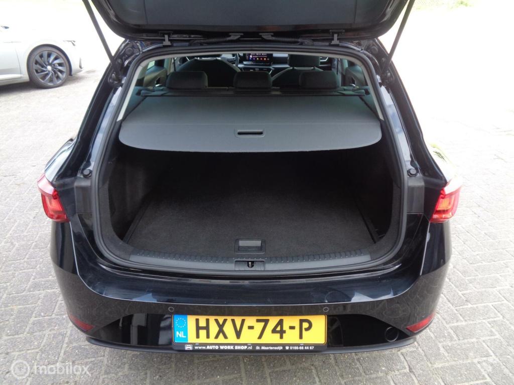 Seat Leon sportstourer 1.5 tsi style business/airco/lm velgen/carplay/pdc/c