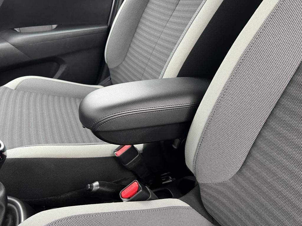 Toyota Aygo 1.0 vvt-i x-first cabrio | subwoofer | instaplijsten| uitlaatsi