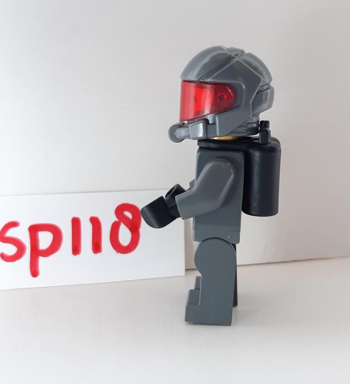 LEGO Minifigures Space Police 3: Officer 1, 2, 7, 10 en 14