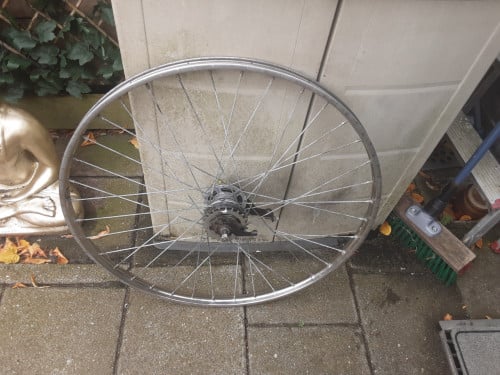 28 inch r.v.s nexus achterwiel, 4 speed,rollerbrake rem
