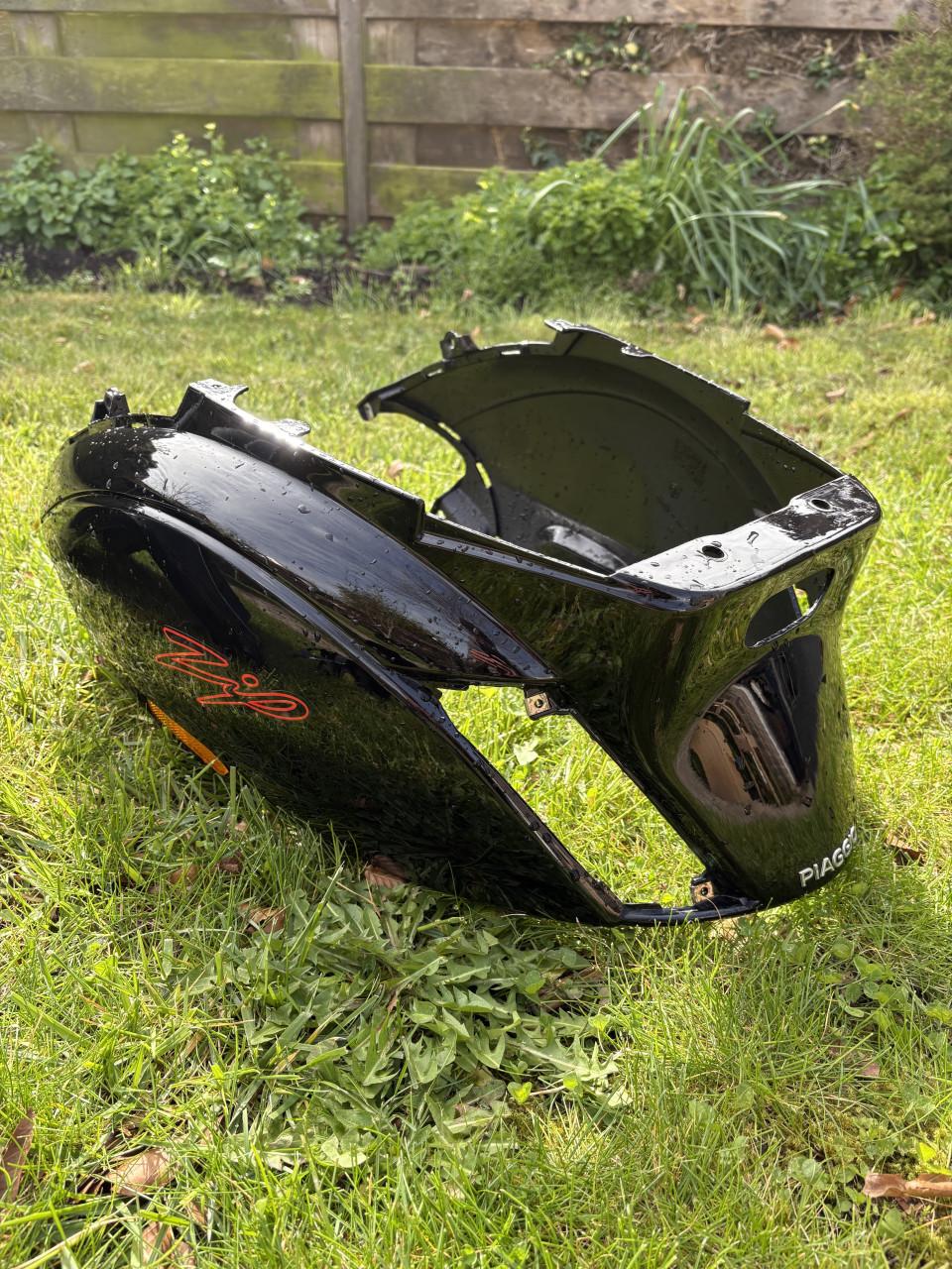 Piaggio Zip 2000 kappenset zwart origineel