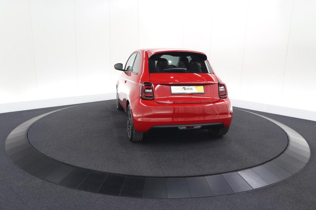 Fiat 500 icon 42 kwh | camera | 17" velgen | keyless start | navigatie | ap