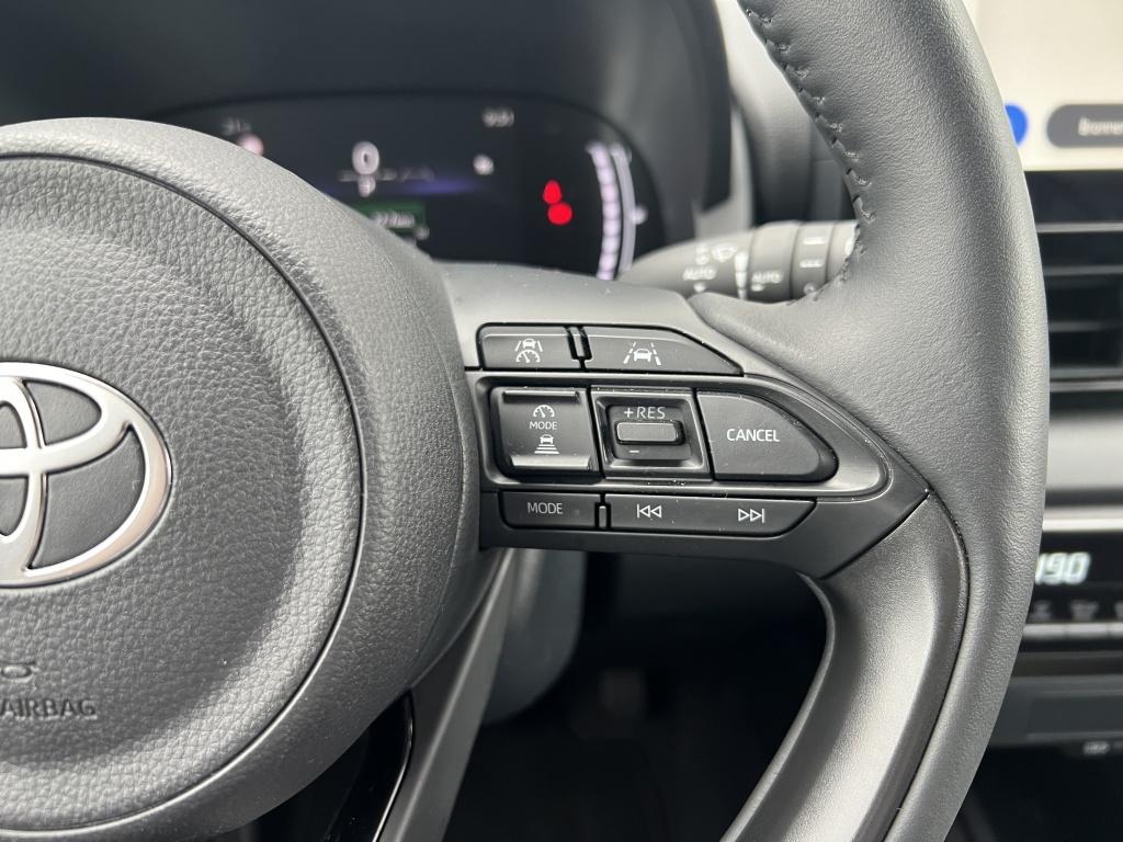 Toyota Yaris 1.5 hyb. 115 dynam | parkeersensoren | stoel+ stuur verwarming