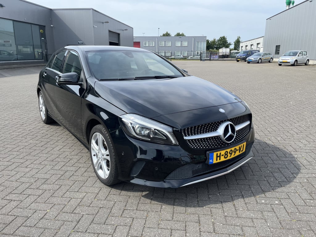 Mercedes-Benz A-Klasse 160 amg night edition