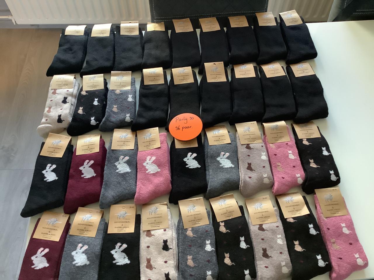 Partij warme wollen sokken. ( partij 30)