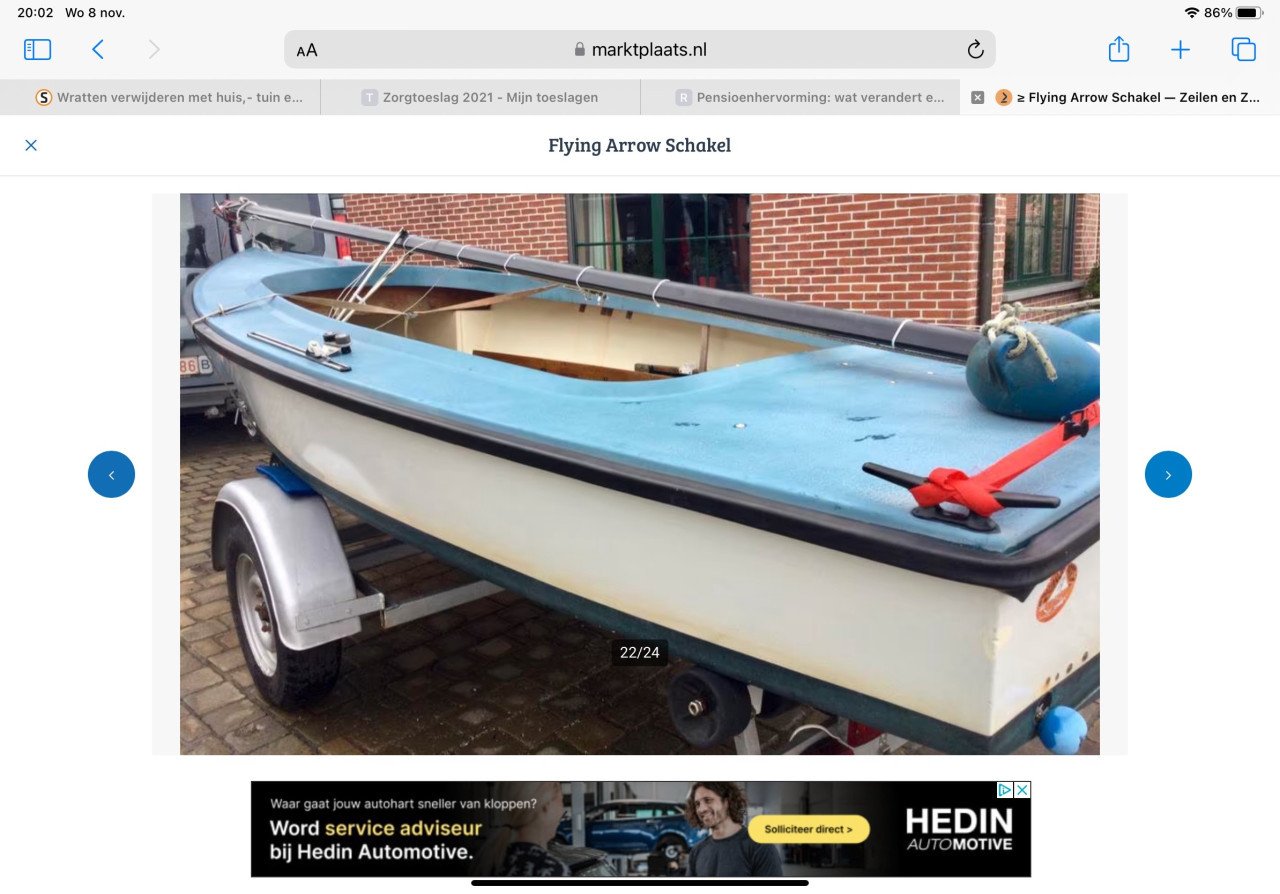 Flying arrow zeilboot met weg trailer